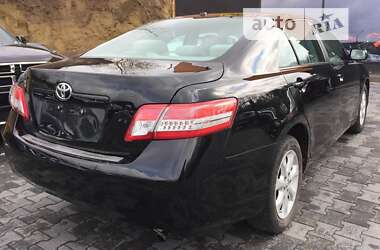 Седан Toyota Camry 2011 в Львове