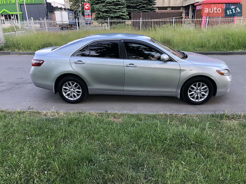 Toyota Camry 2007