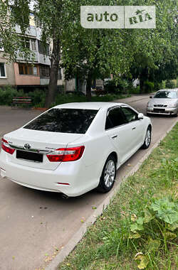 Седан Toyota Camry 2012 в Харкові