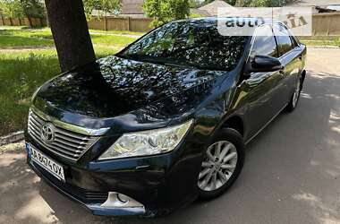 Седан Toyota Camry 2011 в Києві