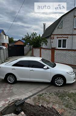 Седан Toyota Camry 2014 в Харкові