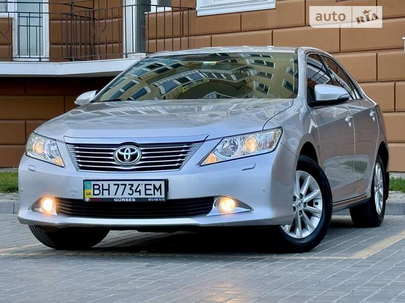 Седан Toyota Camry 2013 в Одессе