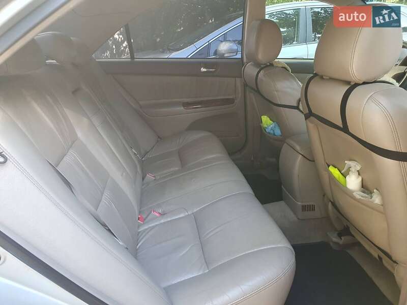 Седан Toyota Camry 2004 в Одессе