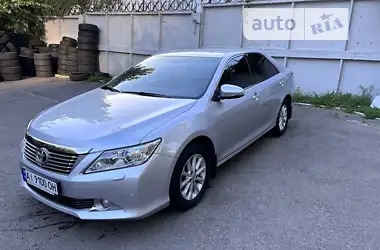 Toyota Camry 2012