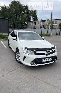 Седан Toyota Camry 2016 в Сумах