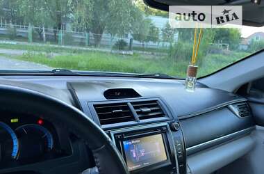 Седан Toyota Camry 2013 в Полтаве