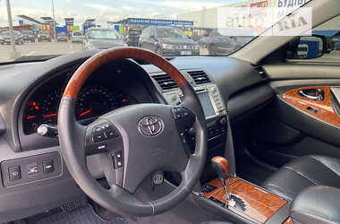 Седан Toyota Camry 2007 в Києві