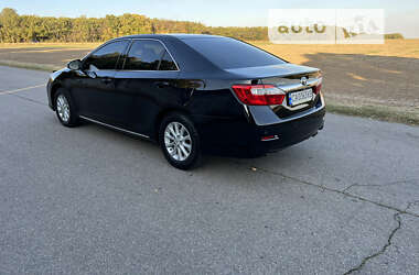 Седан Toyota Camry 2013 в Умані