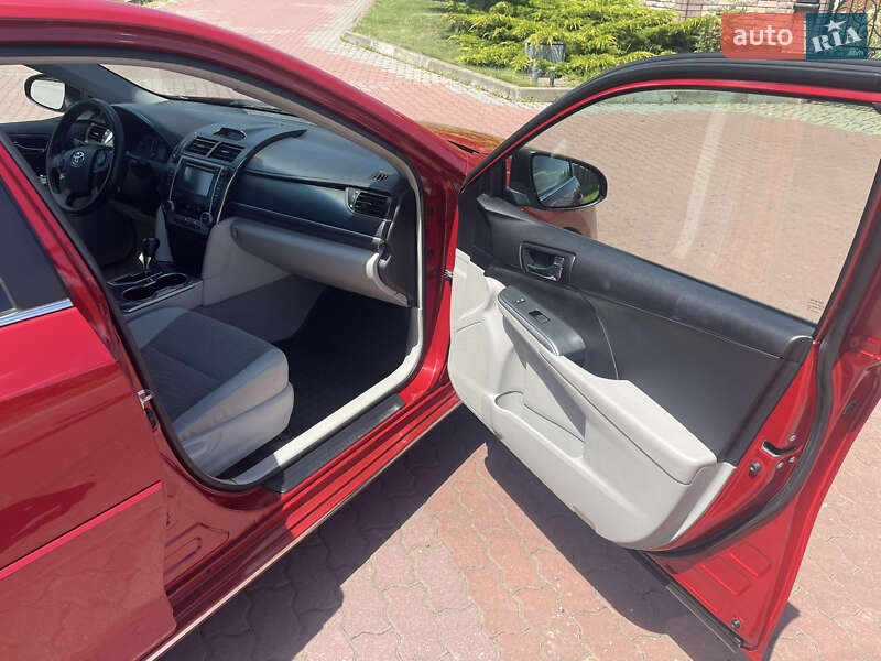 Седан Toyota Camry 2013 в Черновцах фото 9 Седан Toyota Camry 2013 в Черновцах