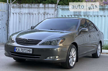 Седан Toyota Camry 2002 в Киеве