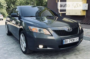 Седан Toyota Camry 2006 в Полтаве