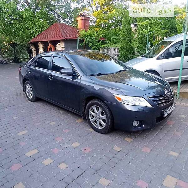 Седан Toyota Camry 2009 в Львове