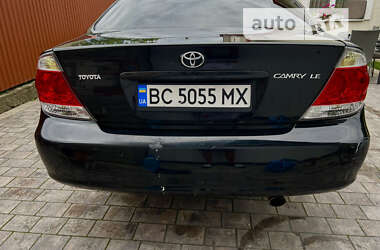 Седан Toyota Camry 2005 в Винниках