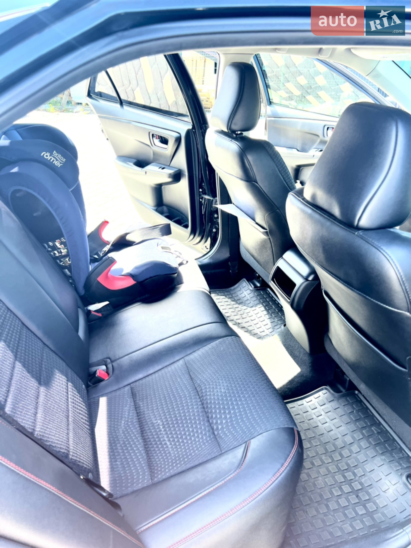 2015 Toyota Camry - мініатюра 9