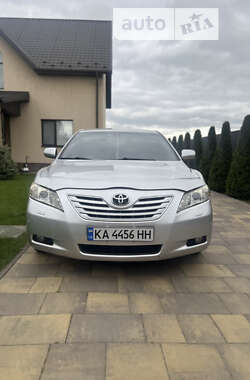 Седан Toyota Camry 2008 в Броварах