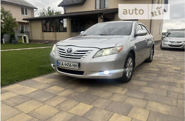 Седан Toyota Camry 2008 в Броварах