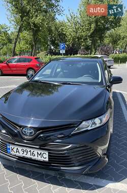 Седан Toyota Camry 2020 в 
