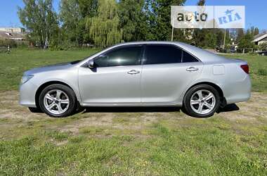 Седан Toyota Camry 2012 в Житомирі