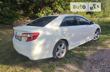 Седан Toyota Camry 2012 в Харкові