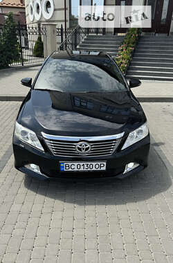 Седан Toyota Camry 2012 в Червонограді