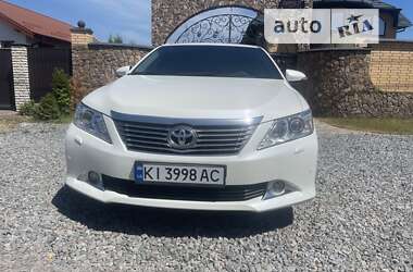 Седан Toyota Camry 2013 в Боярці