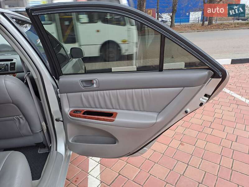 Седан Toyota Camry 2005 в Одессе