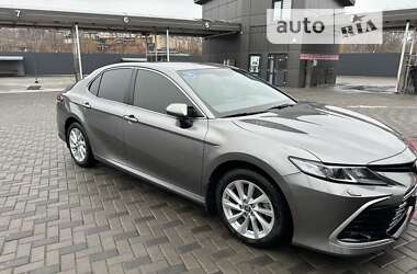 Седан Toyota Camry 2021 в Полтаві