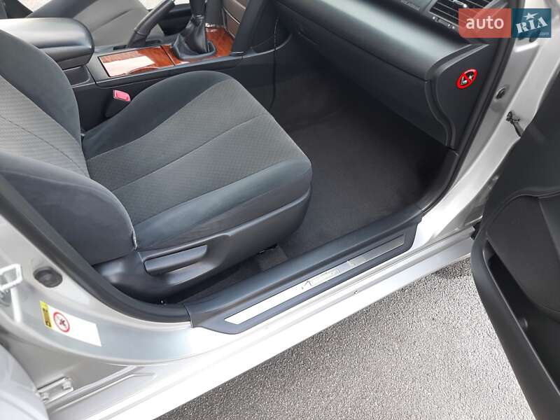 Седан Toyota Camry 2007 в Умани