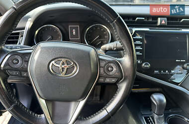 Седан Toyota Camry 2019 в 