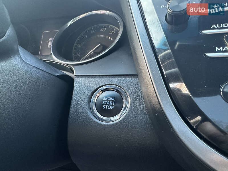 Седан Toyota Camry 2019 в Одесі