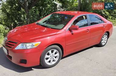 Седан Toyota Camry 2011 в Тернополе