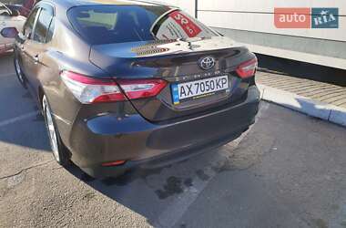 Седан Toyota Camry 2018 в 