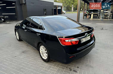 Седан Toyota Camry 2012 в Черкасах