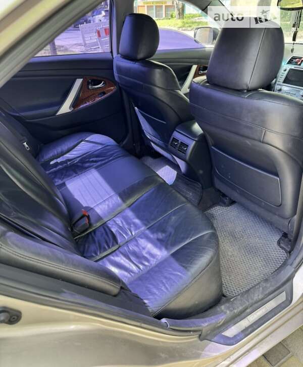 Седан Toyota Camry 2008 в Николаеве