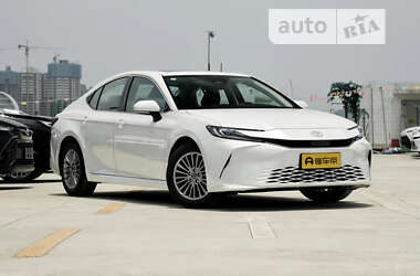 Toyota Camry 2024