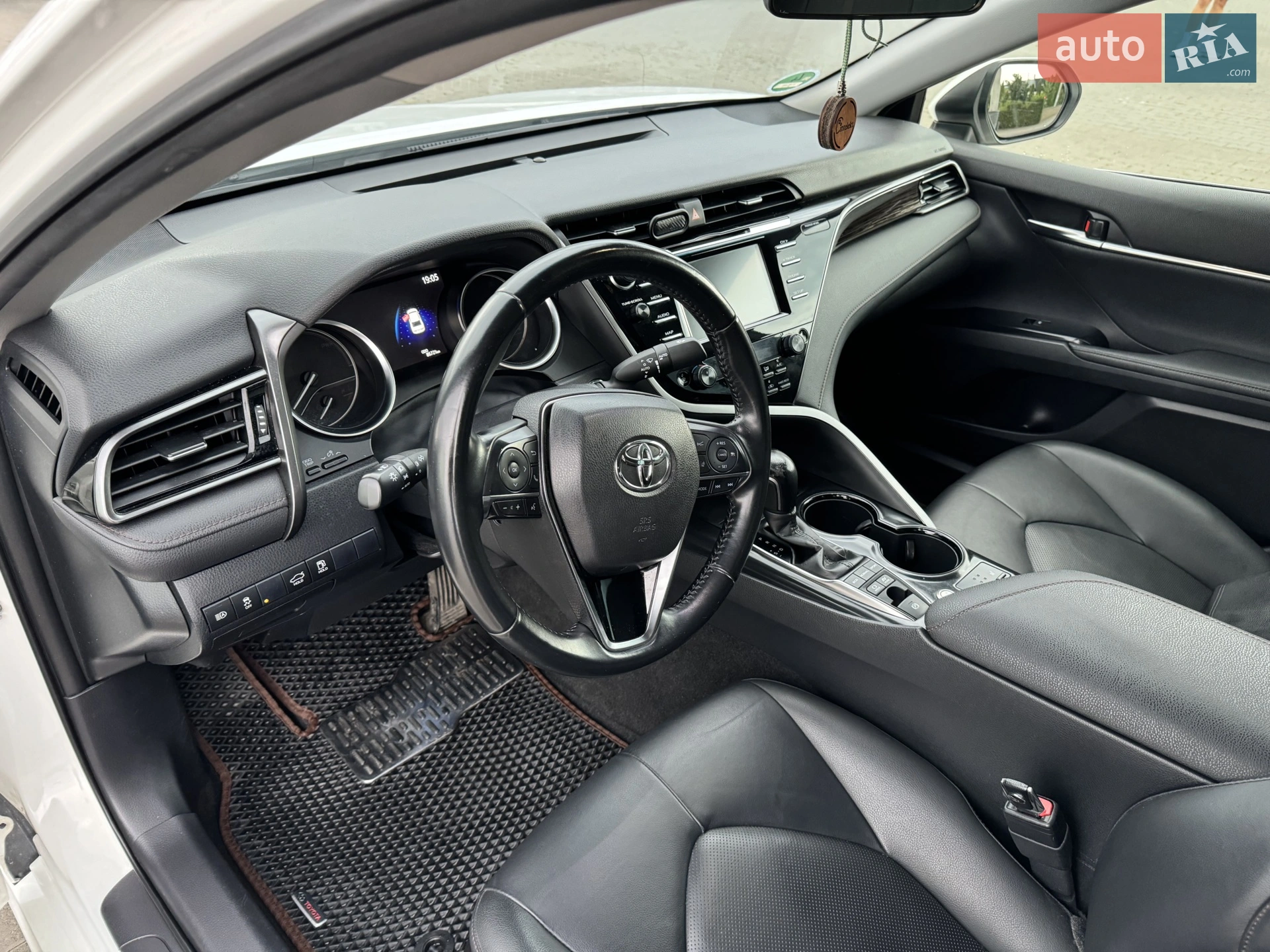 2019 Toyota Camry - мініатюра 14
