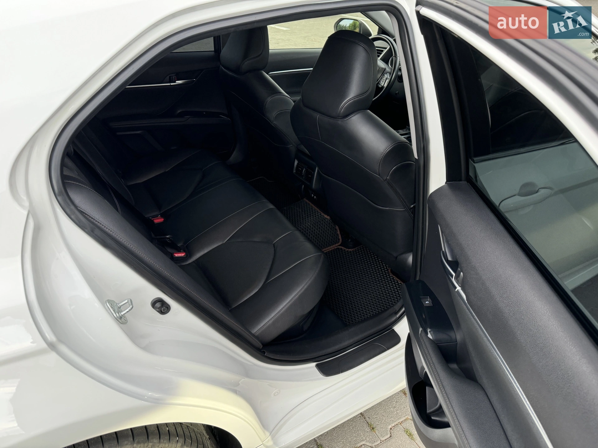 2019 Toyota Camry - мініатюра 22