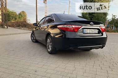 Седан Toyota Camry 2016 в Львові