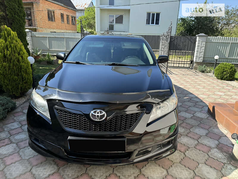Седан Toyota Camry 2008 в Львові
