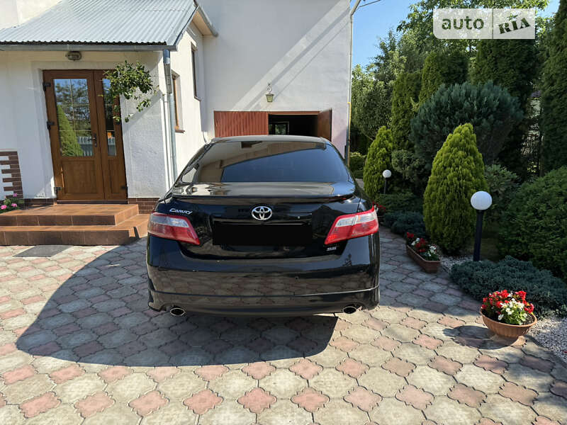 Седан Toyota Camry 2008 в Львові