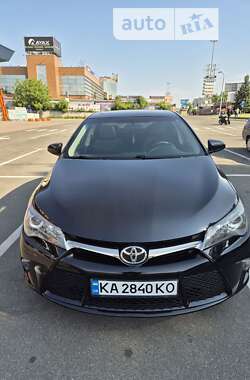 Седан Toyota Camry 2017 в Києві