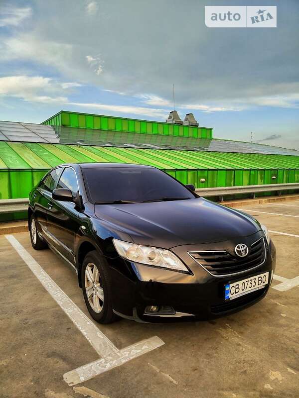 Седан Toyota Camry 2009 в Києві