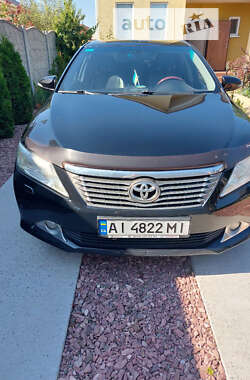 Седан Toyota Camry 2012 в Киеве