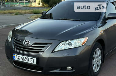 Седан Toyota Camry 2008 в Харкові