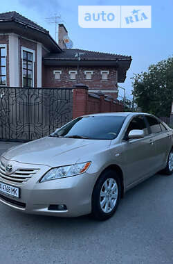 Седан Toyota Camry 2006 в Києві