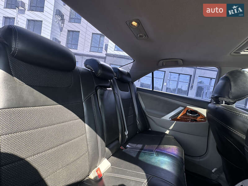 Седан Toyota Camry 2007 в Чернігові