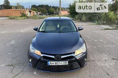 Седан Toyota Camry 2014 в Чернигове