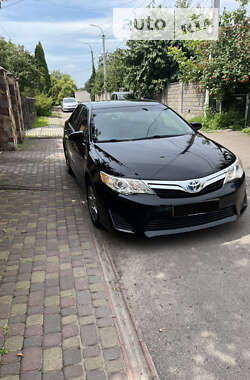 Седан Toyota Camry 2013 в Києві