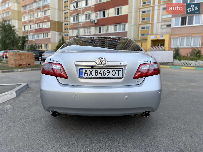 Седан Toyota Camry 2006 в Харькове