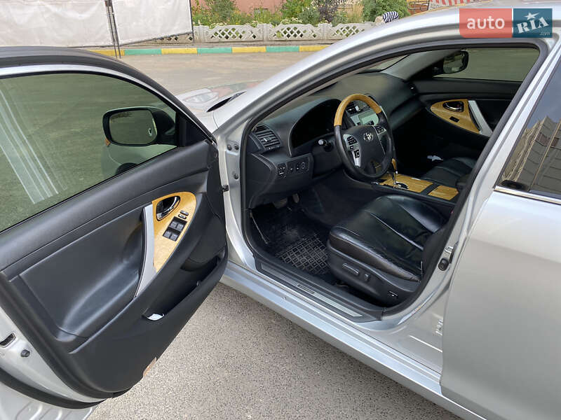 Седан Toyota Camry 2006 в Харькове